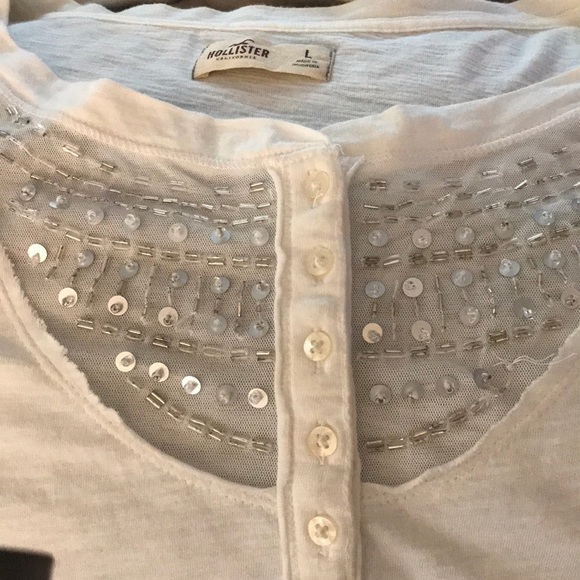 Hollister tee with beaded embellished front - Picture 4 of 4